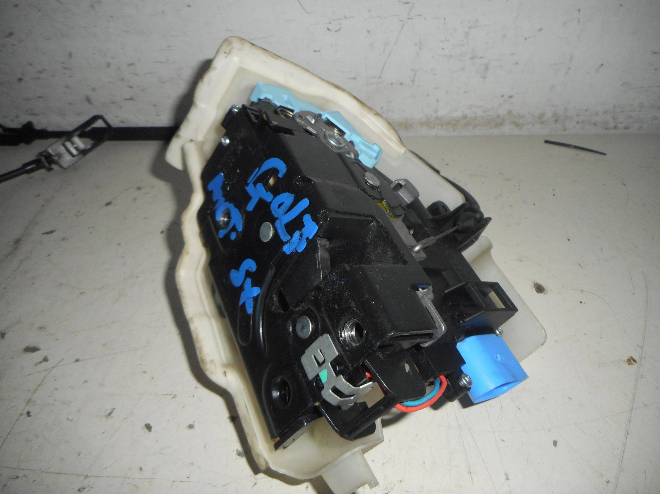 Serratura porta ant. sx.